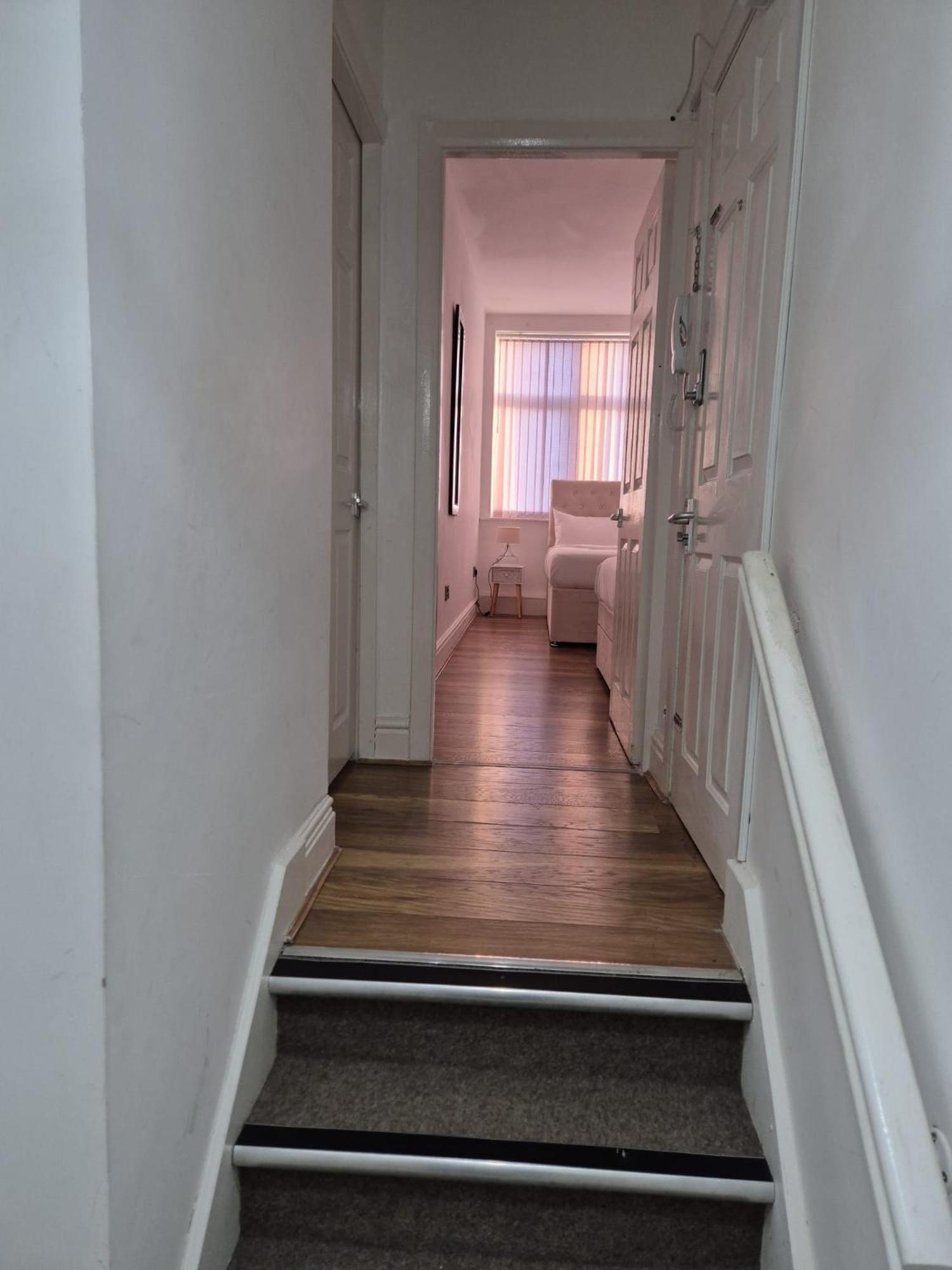Affordably Elegant Apartments Close To Coop Live, Etihad Stadium And Manchester City Centre Buitenkant foto