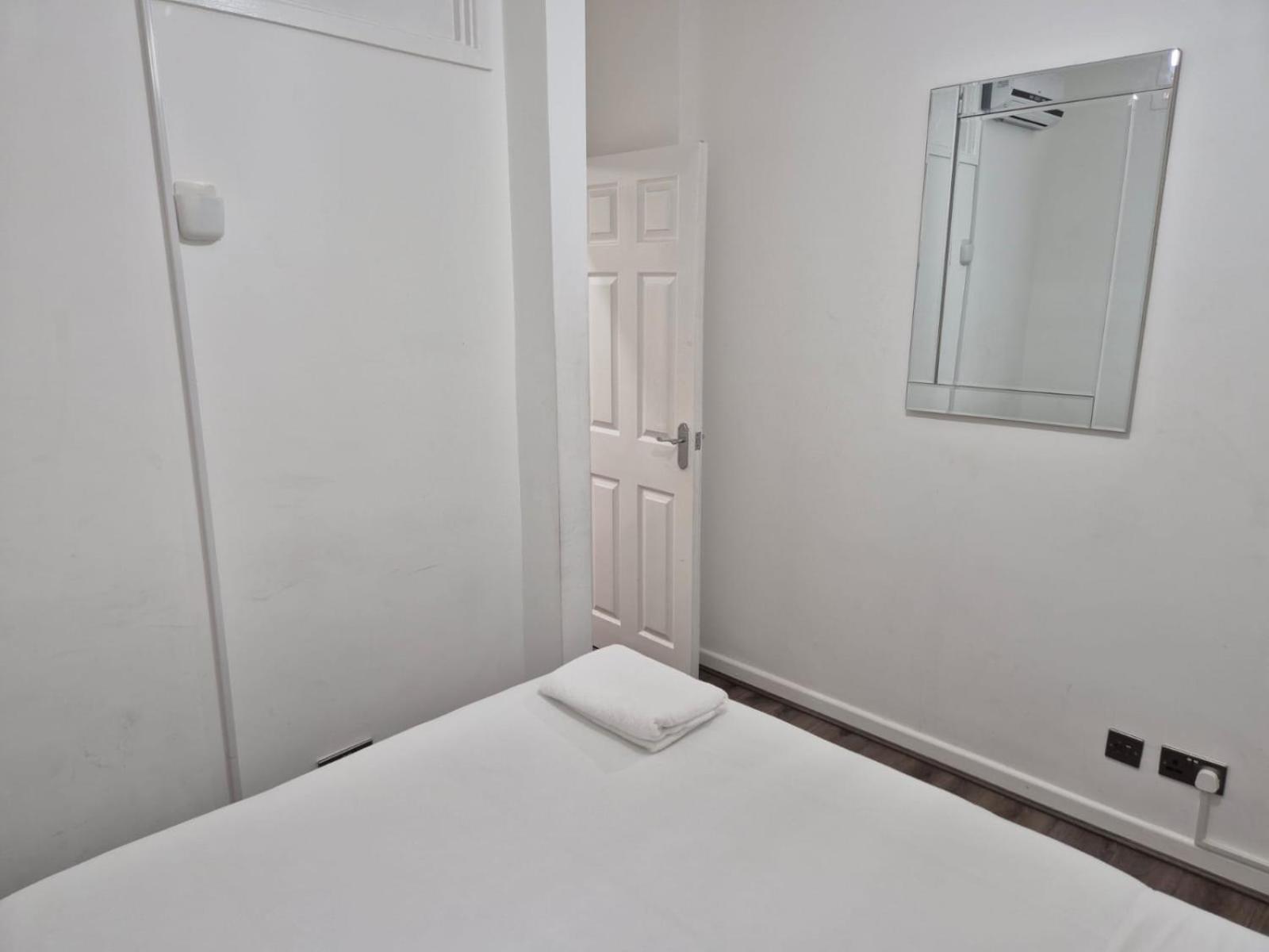 Affordably Elegant Apartments Close To Coop Live, Etihad Stadium And Manchester City Centre Buitenkant foto