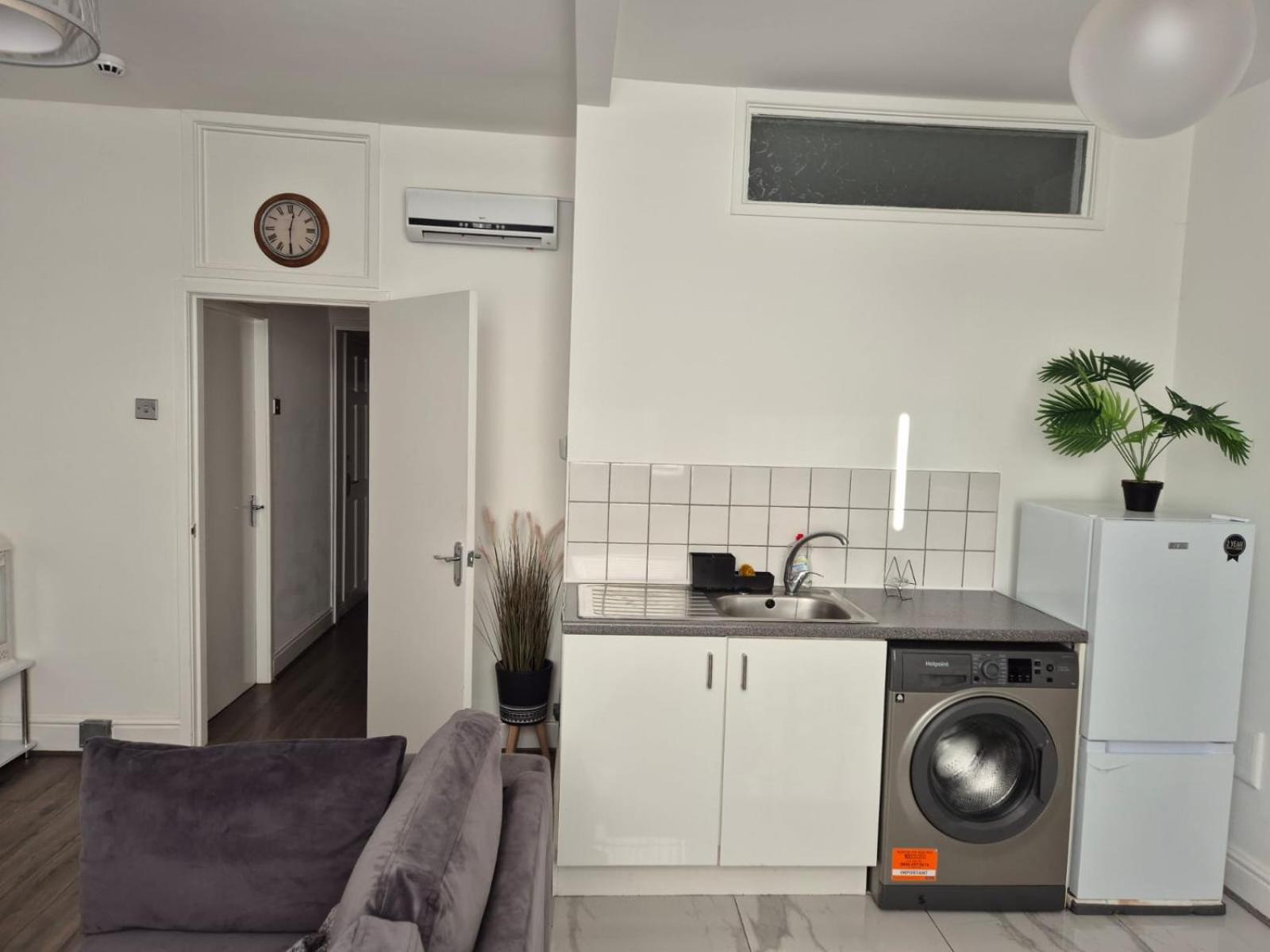 Affordably Elegant Apartments Close To Coop Live, Etihad Stadium And Manchester City Centre Buitenkant foto