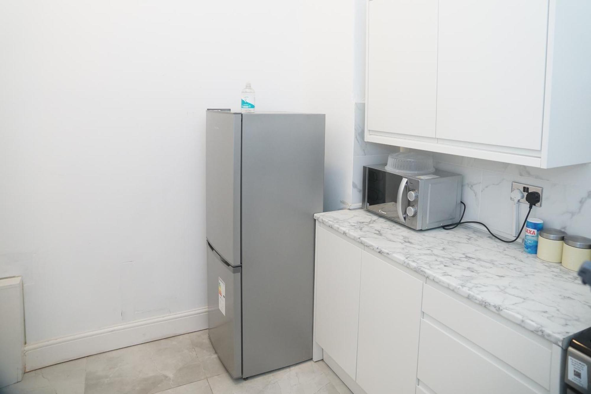 Affordably Elegant Apartments Close To Coop Live, Etihad Stadium And Manchester City Centre Buitenkant foto