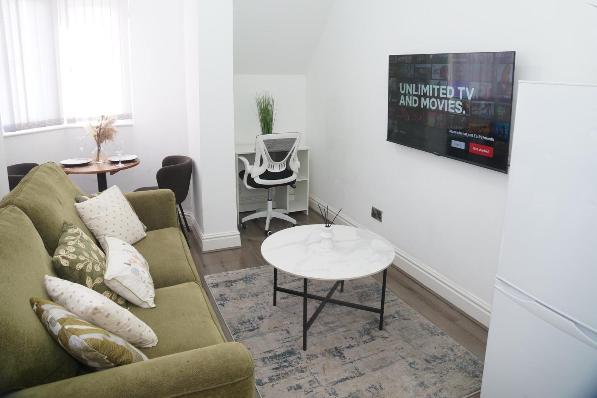 Affordably Elegant Apartments Close To Coop Live, Etihad Stadium And Manchester City Centre Buitenkant foto